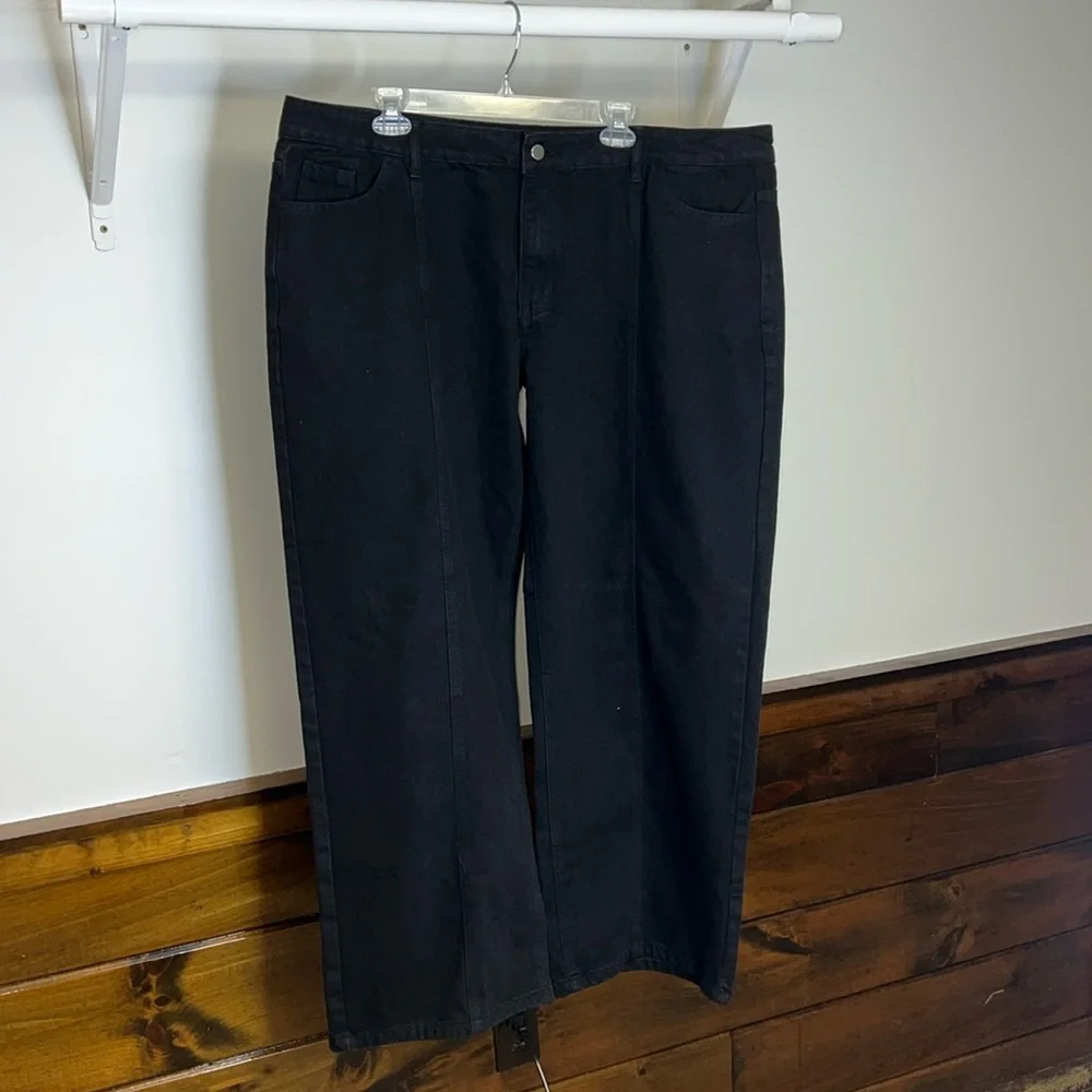 Amazon‎ Wide Leg Black High Rise Jeans- 4X